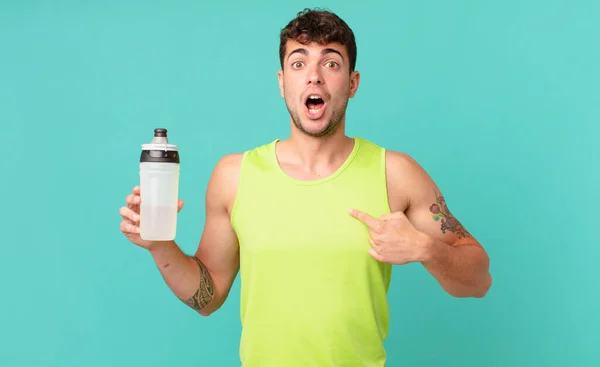 Fitness Man Looking Shocked Surprised Mouth Wide Open Pointing Self — Stock Photo, Image
