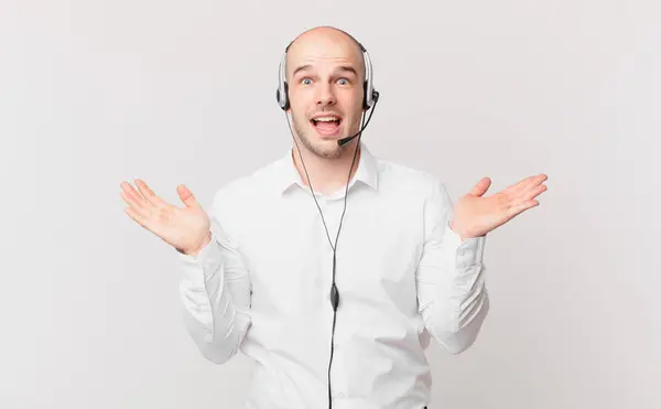 Careca Olhando Com Raiva Irritado Frustrado Gritando Wtf Que Está — Fotografia de Stock