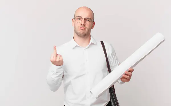 Arquiteto Sentindo Irritado Irritado Rebelde Agressivo Lançando Dedo Meio Lutando — Fotografia de Stock