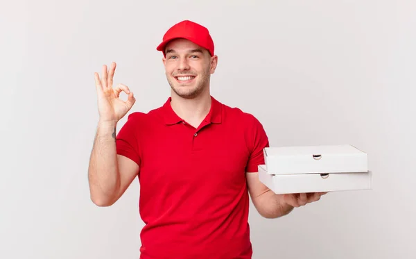 Pizza Entregar Hombre Sintiéndose Feliz Relajado Satisfecho Mostrando Aprobación Con — Foto de Stock