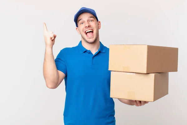 Package Deliver Man Feeling Happy Excited Genius Realizing Idea Cheerfully — Stock Photo, Image