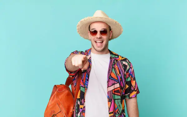 Tourist Man Pointing Camera Satisfied Confident Friendly Smile Choosing You — Stock Photo, Image