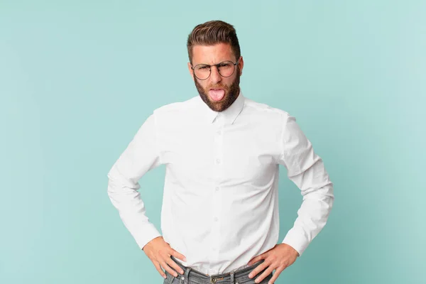 Joven Hombre Guapo Sentirse Disgustado Irritado Lengua Fuera —  Fotos de Stock