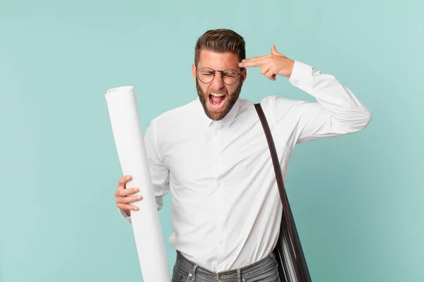 Ung Stilig Man Ser Olycklig Och Stressad Självmordsgest Gör Pistol — Stockfoto