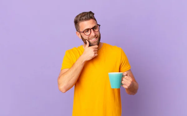 Young Handsome Man Smiling Happy Confident Expression Hand Chin Holding — Φωτογραφία Αρχείου