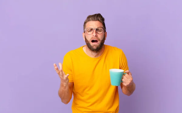 Junger Gutaussehender Mann Der Verzweifelt Frustriert Und Gestresst Wirkt Und — Stockfoto