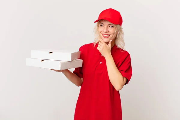 Young Pretty Woman Smiling Happy Confident Expression Hand Chin Pizza — Stok fotoğraf