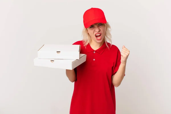 Young Pretty Woman Shouting Aggressively Angry Expression Pizza Delivering Concept — Stok fotoğraf