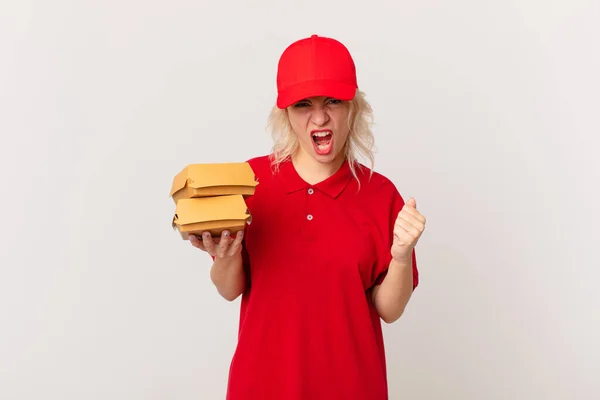 Young Pretty Woman Shouting Aggressively Angry Expression Burger Delivering Concept — Stock Photo, Image