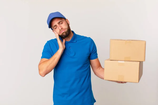 Jonge Knappe Man Voelt Zich Verveeld Gefrustreerd Slaperig Een Vermoeiende — Stockfoto