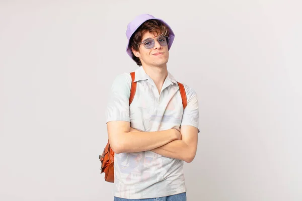 Young Traveller Tourist Man Shrugging Feeling Confused Uncertain — Stock Photo, Image