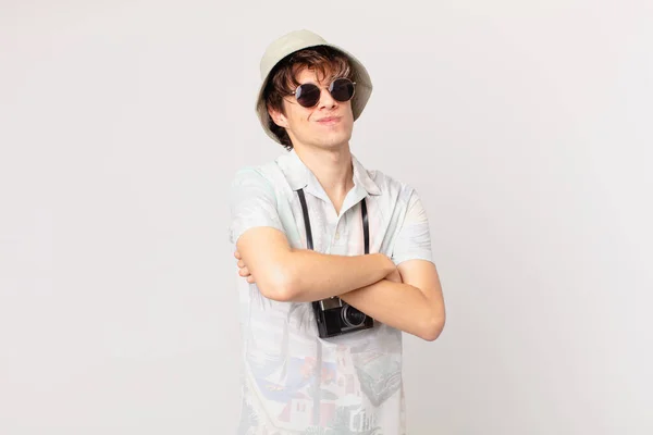 Young Traveller Tourist Man Shrugging Feeling Confused Uncertain — Stock Photo, Image