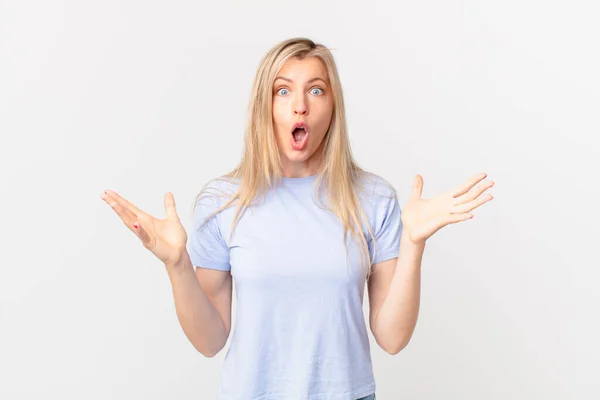 Young Blonde Woman Feeling Extremely Shocked Surprised — Stock Photo, Image