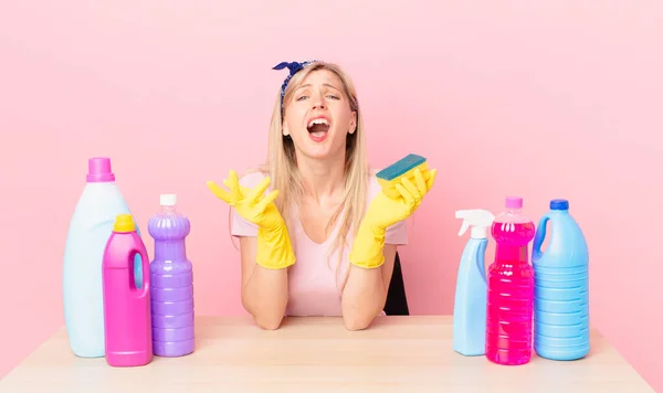 Young Blonde Woman Looking Desperate Frustrated Stressed Housekeeper Concept — Stock Photo, Image