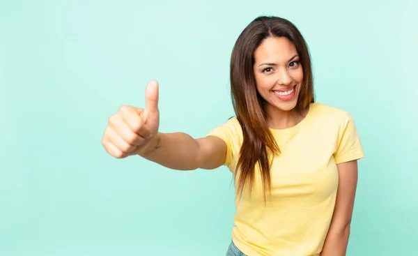 Young Hispanic Woman Feeling Proud Smiling Positively Thumbs — Stock Photo, Image