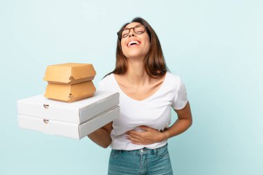 Genç İspanyol kadın fast food konseptini aldı.