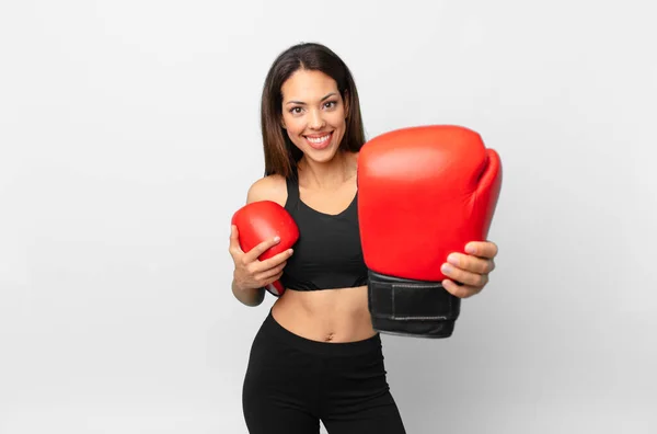 Ung Latinamerikansk Kvinna Fitness Koncept Och Boxning — Stockfoto