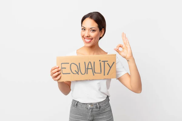 Young Hispanic Woman Gender Equality Concept — Stock Photo, Image