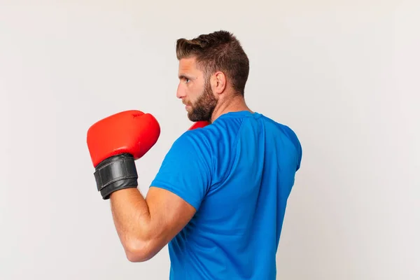 Jeune Homme Fitness Avec Des Gants Boxe — Photo