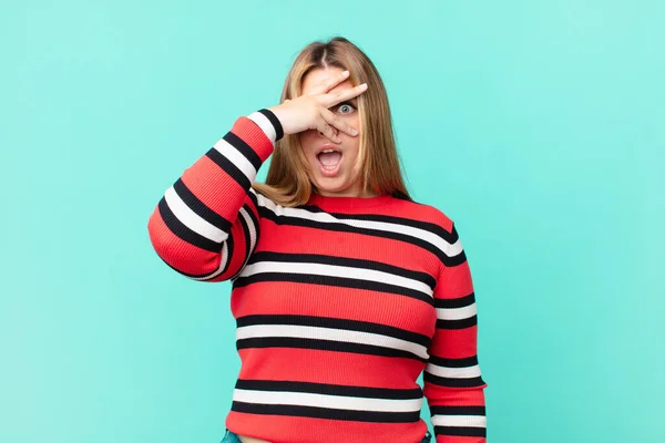 Curvy Pretty Blonde Woman Looking Shocked Scared Terrified Covering Face — Stock Photo, Image