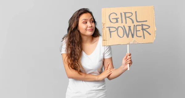 Young Pretty Woman Shrugging Feeling Confused Uncertain Holding Girl Power — Stock Photo, Image