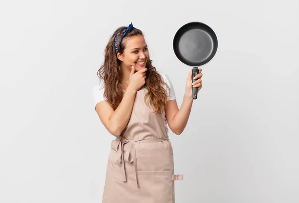 Joven Bonita Mujer Sonriendo Con Una Expresión Feliz Segura Con — Foto de Stock