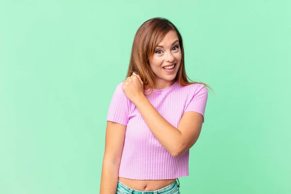 Mujer Bastante Adulta Sintiéndose Feliz Enfrentando Desafío Celebrando — Foto de Stock