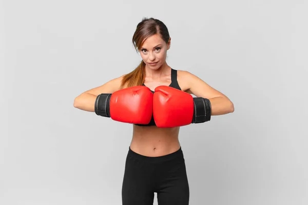 Junge Hübsche Frau Fitness Und Boxkonzept — Stockfoto