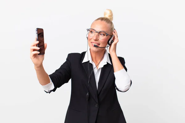 Pretty Adult Woman Headset Working — Stock Photo, Image