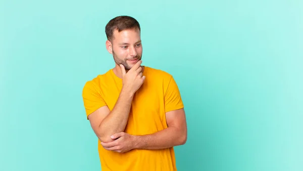 Handsome Blonde Man Smiling Happy Confident Expression Hand Chin — Zdjęcie stockowe