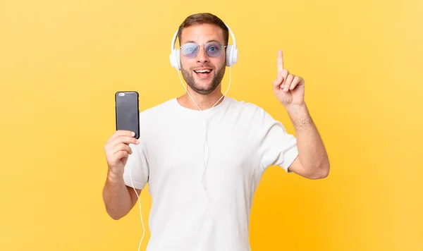 Feeling Happy Excited Genius Realizing Idea Listening Music Headphones Smartphone — 스톡 사진