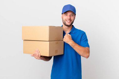 Paket insana kendini mutlu hissettirir ve bir meydan okumayla yüzleşir ya da kutlama yapar