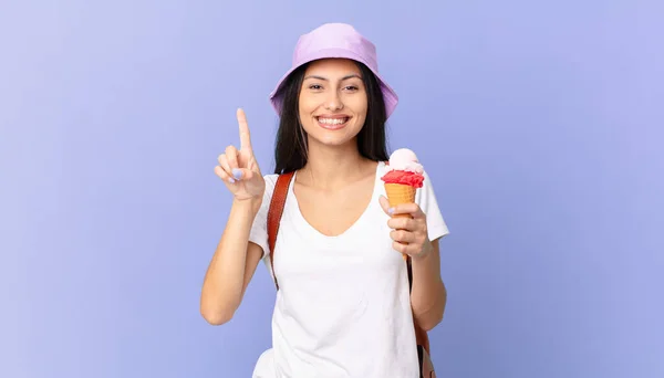 Pretty Hispanic Tourist Feeling Happy Excited Genius Realizing Idea Holding — Stockfoto