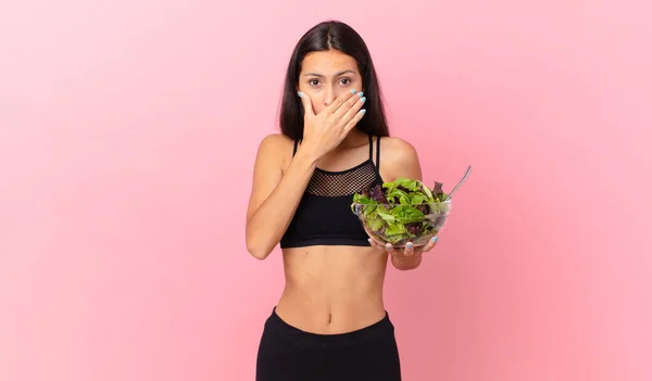 Hispanic Fitness Woman Covering Mouth Hands Shocked Holding Salad — ストック写真