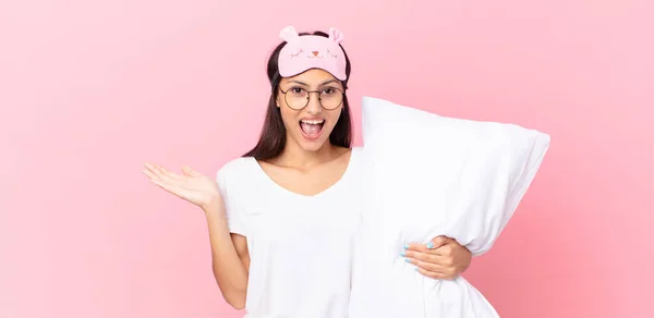 Hispanic Woman Wearing Pajamas Feeling Happy Astonished Something Unbelievable Holding — Stok fotoğraf