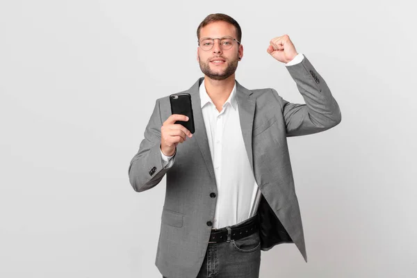 Schöner Geschäftsmann Mit Seinem Smartphone — Stockfoto