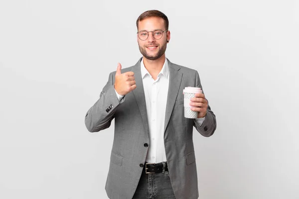 Hombre Negocios Guapo Sosteniendo Café Para Llevar — Foto de Stock