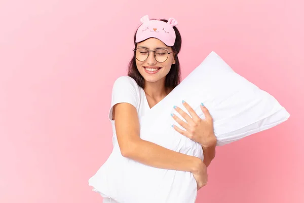 Hispanic Pretty Woman Wearing Pajamas Holding Pillow — Stock Photo, Image