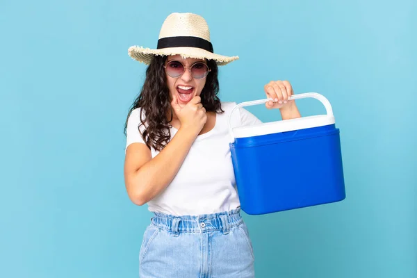 Pretty Hispanic Woman Mouth Eyes Wide Open Hand Chin Holding — Stock Photo, Image