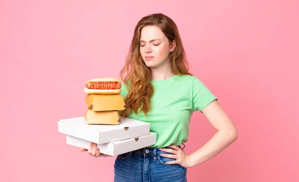 Pretty Red Head Woman Holding Take Away Fast Food Boxes — Stock Photo, Image