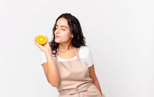 Hispanic Pretty Chef Woman Preparing Orange Juice — Stock Photo, Image