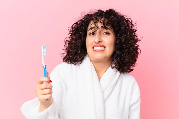 Pretty Arab Woman Wearing Bathrobe Using Teeth Brush — Stock Photo, Image