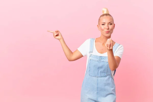 Pretty Blond Woman Making Capice Money Gesture Telling You Pay — Stock Photo, Image
