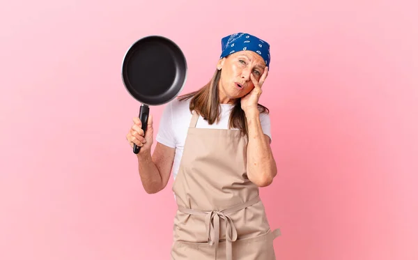 Hübsche Frau Mittleren Alters Die Sich Gelangweilt Frustriert Und Schläfrig — Stockfoto