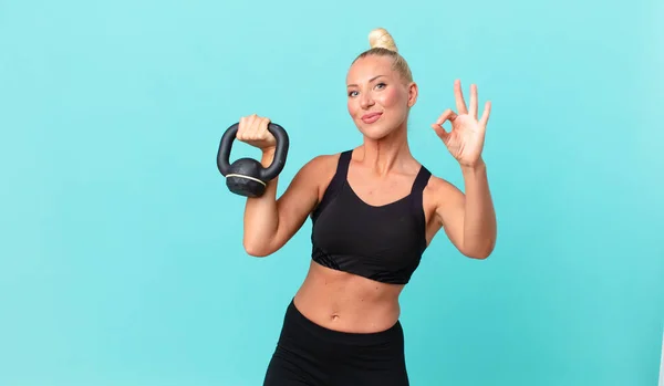 Mooie Volwassen Vrouw Met Een Halter — Stockfoto