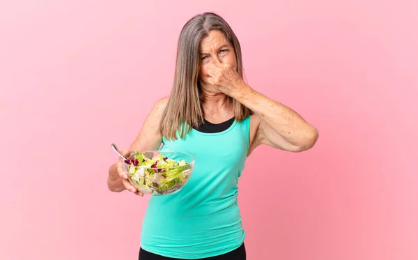 Middle Age Pretty Woman Salad Diet Concept — Stock Photo, Image