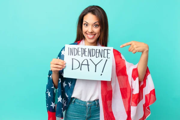 Young Hispanic Woman Independence Day Concept — Stock Photo, Image