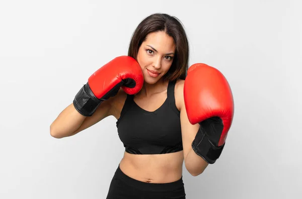 Concepto Fitness Mujer Hispana Joven Boxeo — Foto de Stock