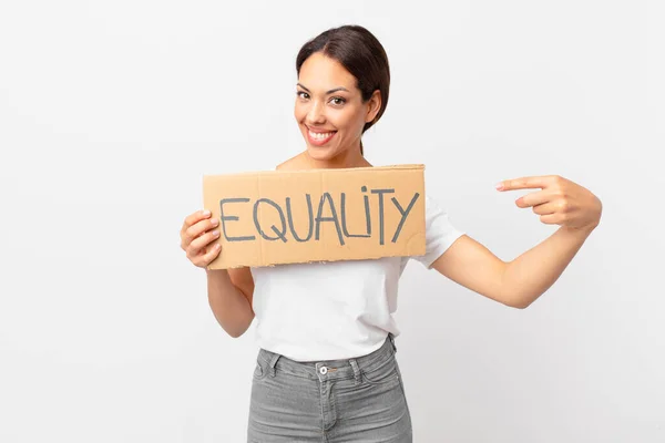 Young Hispanic Woman Gender Equality Concept — Stock Photo, Image