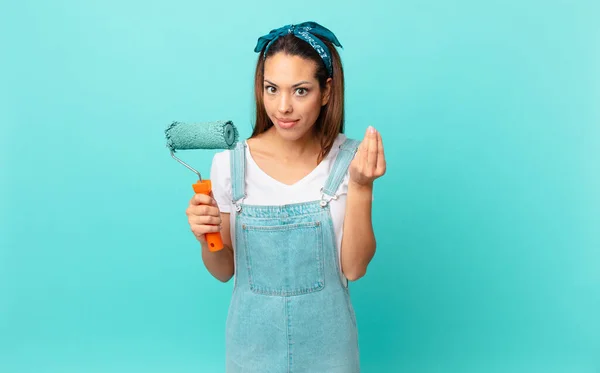 Young Hispanic Woman Making Capice Money Gesture Telling You Pay — Fotografia de Stock